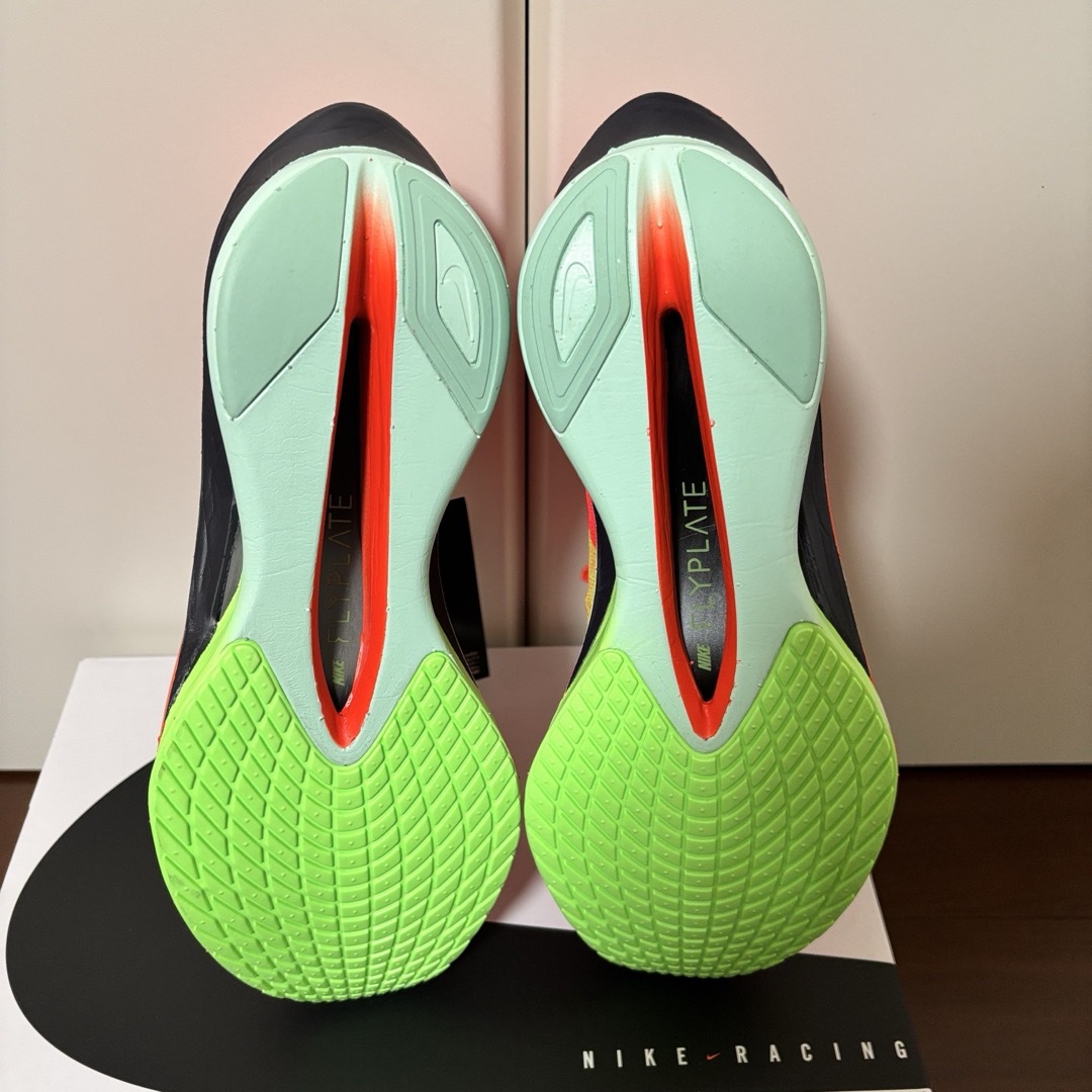 NIKE - 新品【26.5】Nike Vaporfly 4 ナイキ ヴェイパーフライ4 NIKE - 新品【26.5】Nike Vaporfly 4 ナイキ ヴェイパーフライ4