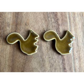 【新品】リスの箸置き(2つ)(テーブル用品)