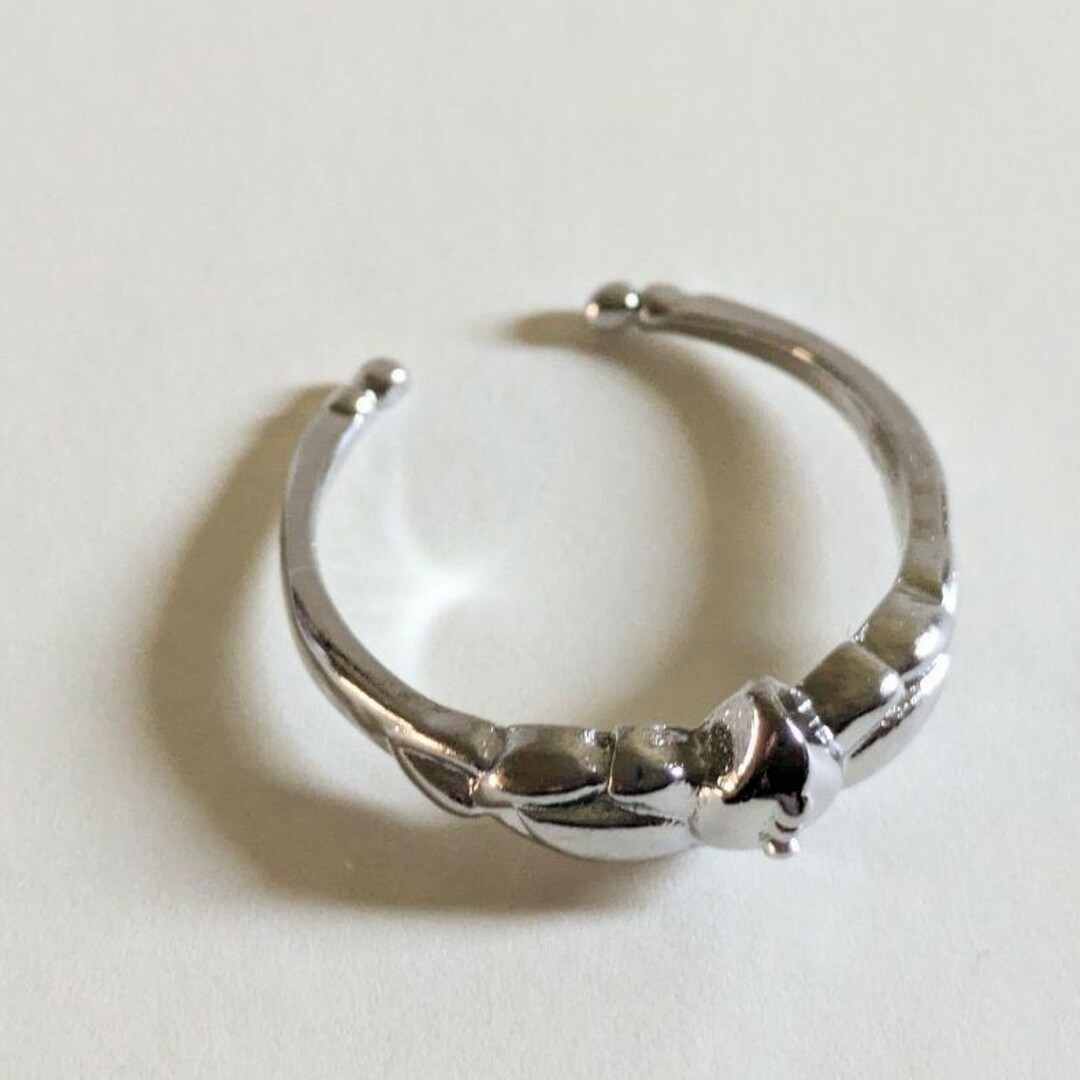 新品】葬送のフリーレン 指輪 リング 鏡蓮華 アクセサリー 箱 新品】葬送のフリーレン 指輪 リング 鏡蓮華 アクセサリー 箱