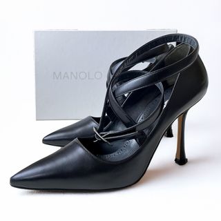MANOLO BLAHNIK(ブラック/黒色系)のフリマアイテム一覧 MANOLO BLAHNIK(ブラック/黒色系)のフリマアイテム一覧