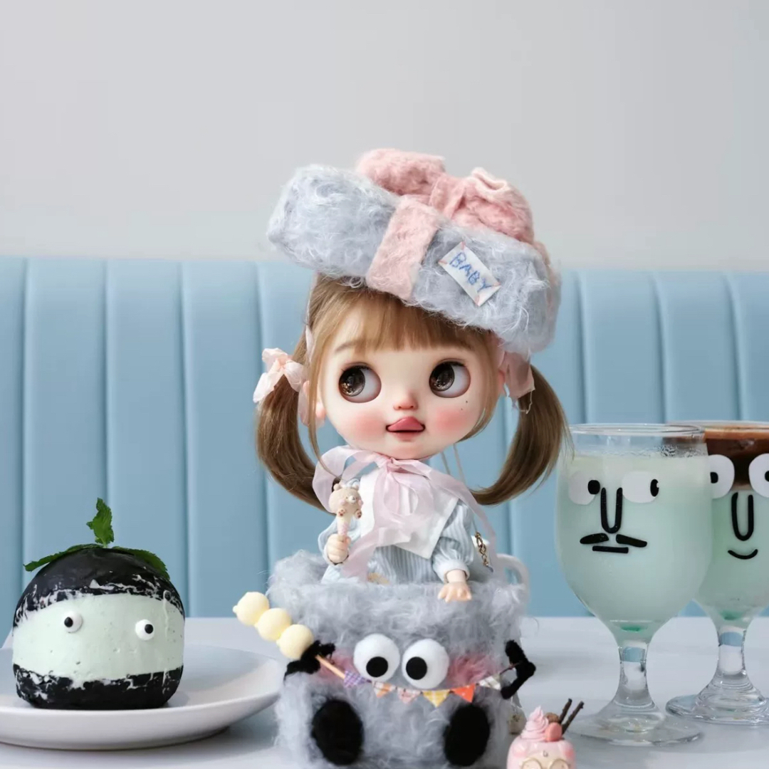 ブライス お洋服 アウトフィット 海外作家製 プレゼントボックス ハンドメイドのぬいぐるみ/人形(人形)の商品写真