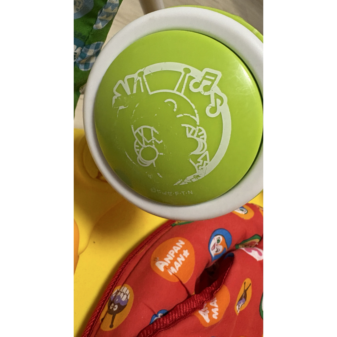 アンパンマン - 元気いっぱい!アンパンマンベビージャンパーの アンパンマン - 元気いっぱい!アンパンマンベビージャンパーの
