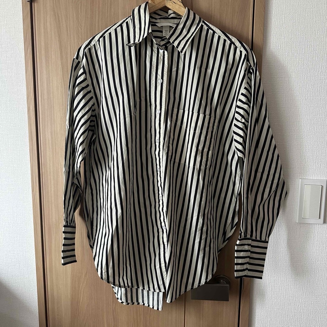 H&M - 新品未使用 H&M 長袖 ストライプ シャツの通販 by m___40 H&M - 新品未使用 H&M 長袖 ストライプ シャツの通販 by m___40