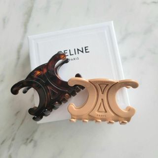 CELINE - 新品 CELINE セリーヌ トリオンフ ラージ ヘアクロー CELINE - 新品 CELINE セリーヌ トリオンフ ラージ ヘアクロー