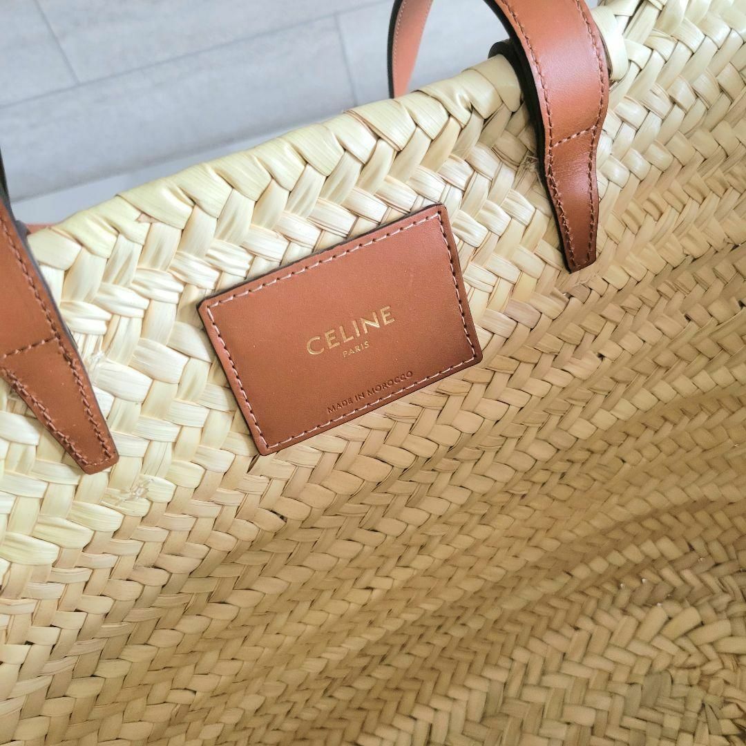CELINE - 【新品未使用】CELINE/セリーヌ ミディアム クラシック CELINE - 【新品未使用】CELINE/セリーヌ ミディアム クラシック