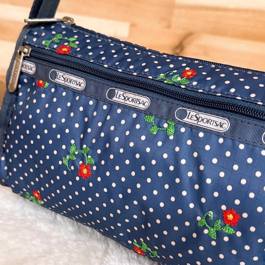 LeSportsac - 【レスポートサック】水玉 ドット柄 刺繍 花柄 LeSportsac - 【レスポートサック】水玉 ドット柄 刺繍 花柄