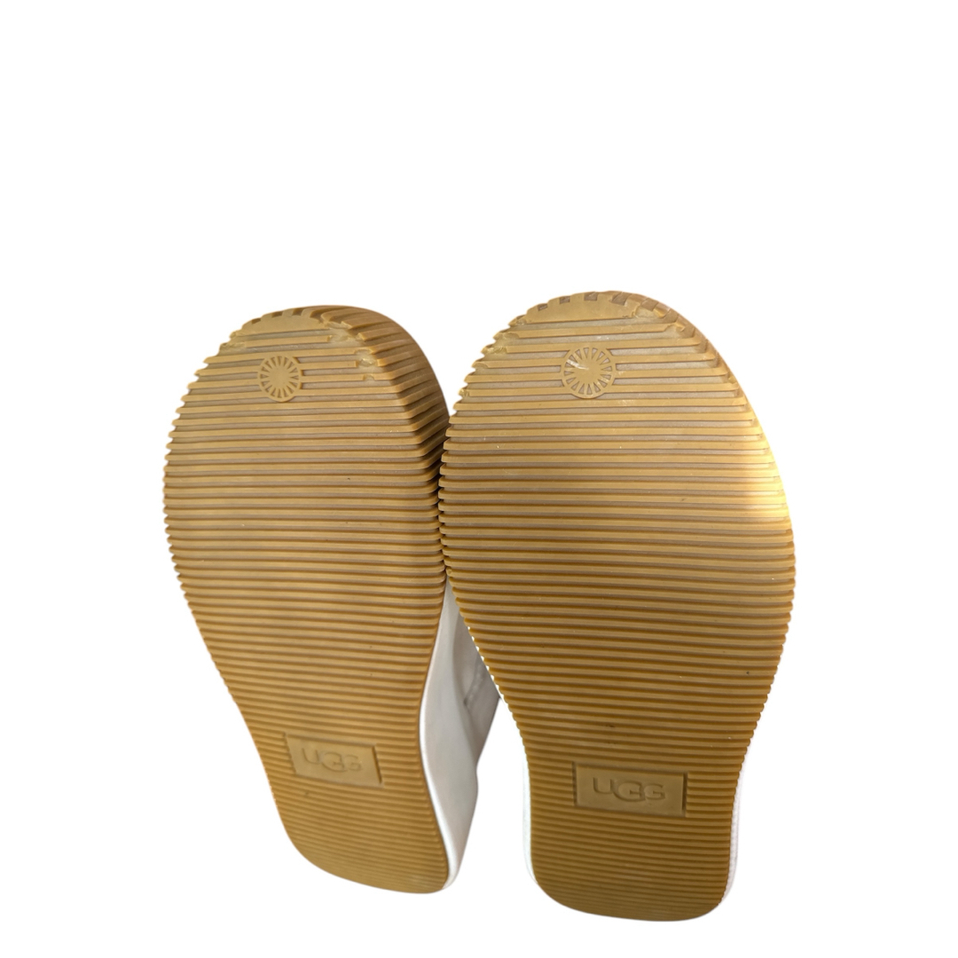 UGG - 【美品】UGG イージーダジットレース 厚底スニーカー 23.5 UGG - 【美品】UGG イージーダジットレース 厚底スニーカー 23.5