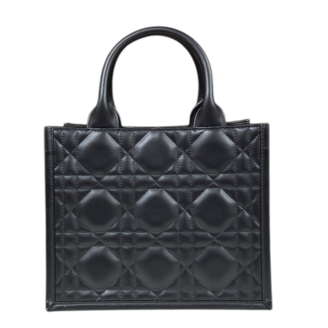 Dior - ディオール ブックトート スモール マクロカナージュ Dior - ディオール ブックトート スモール マクロカナージュ