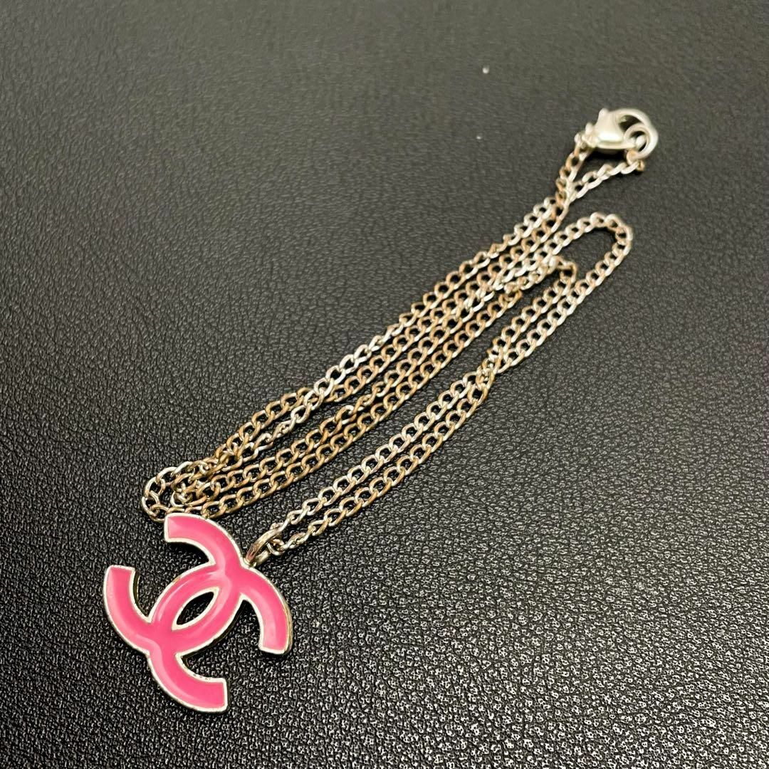 CHANEL - シャネル ココマーク ネックレス シルバー ピンク CHANEL - シャネル ココマーク ネックレス シルバー ピンク