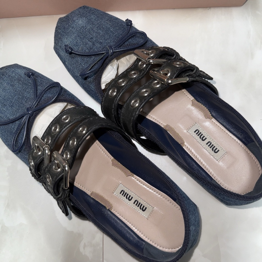 MIU MIU - ミュウミュウ バレエシューズの通販 by (4月お値下げ MIU MIU - ミュウミュウ バレエシューズの通販 by (4月お値下げ