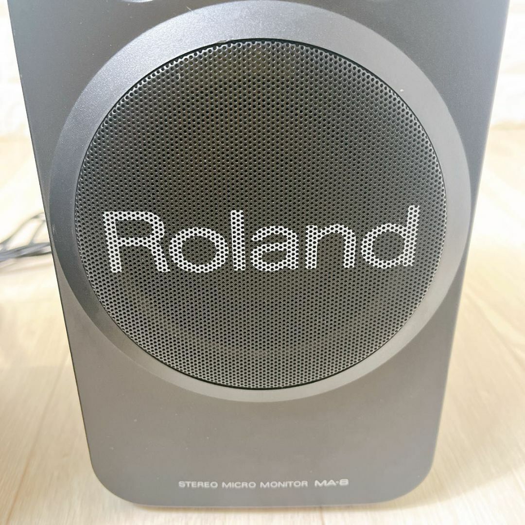 Roland - Roland ローランド アンプ内蔵スピーカー MA-8 Roland - Roland ローランド アンプ内蔵スピーカー MA-8