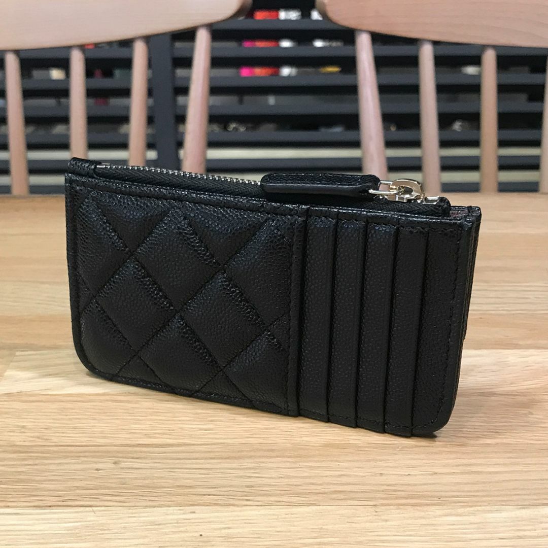 CHANEL - 新品未使用 シャネル マトラッセ クラシック ジップ CHANEL - 新品未使用 シャネル マトラッセ クラシック ジップ