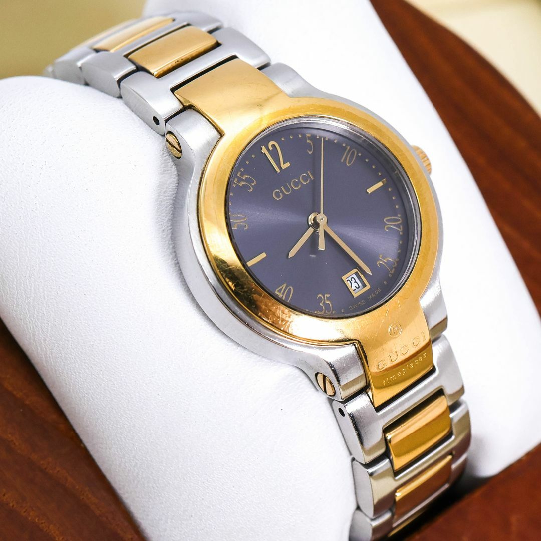 GUCCI - 稼働 GUCCI 腕時計 8900L グレー デイト 新品電池 1139 GUCCI - 稼働 GUCCI 腕時計 8900L グレー デイト 新品電池 1139