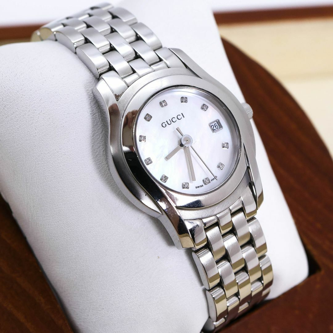 GUCCI - 稼働 GUCCI 腕時計 5500L ホワイトシェル文字盤 11P GUCCI - 稼働 GUCCI 腕時計 5500L ホワイトシェル文字盤 11P