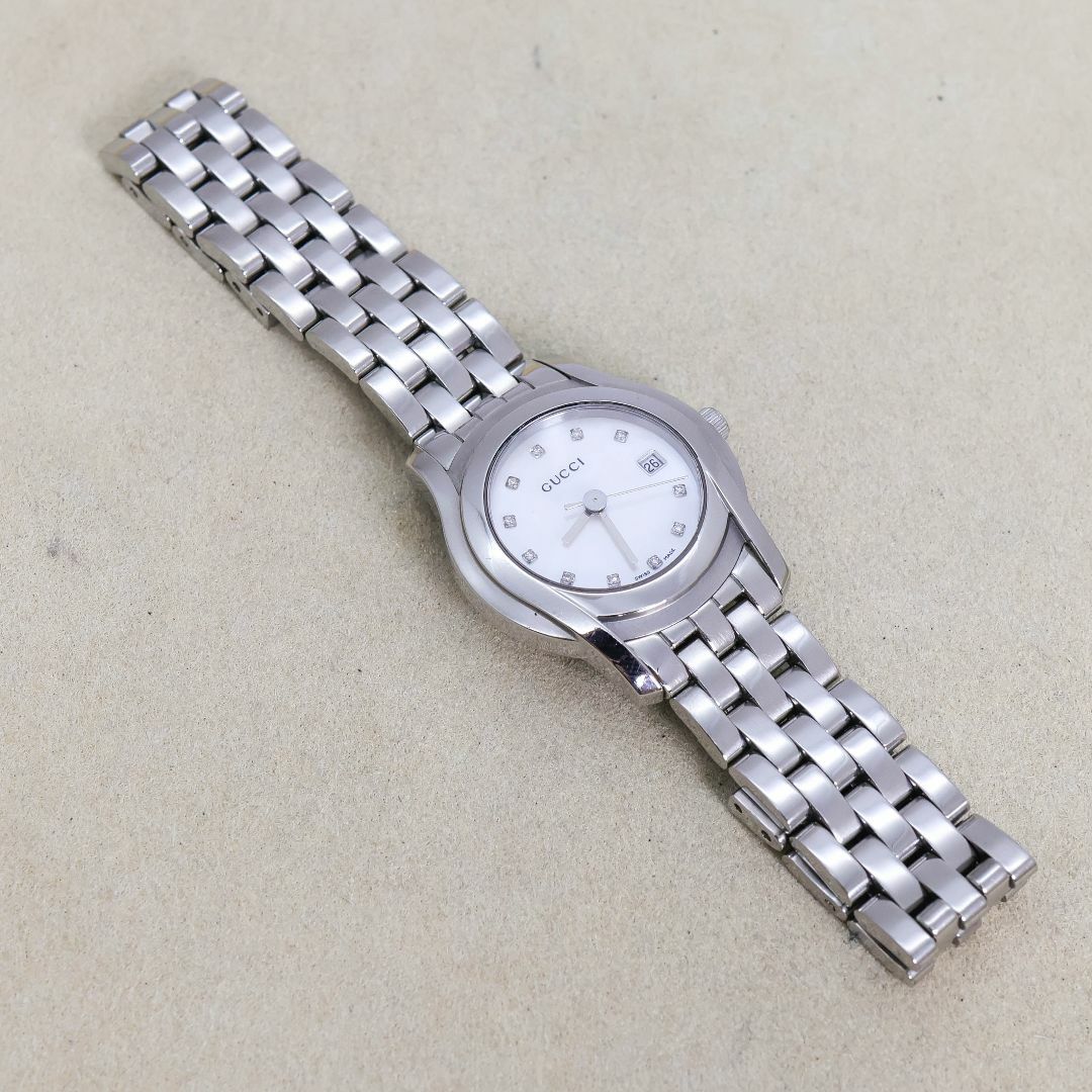 GUCCI - 稼働 GUCCI 腕時計 5500L ホワイトシェル文字盤 11P GUCCI - 稼働 GUCCI 腕時計 5500L ホワイトシェル文字盤 11P