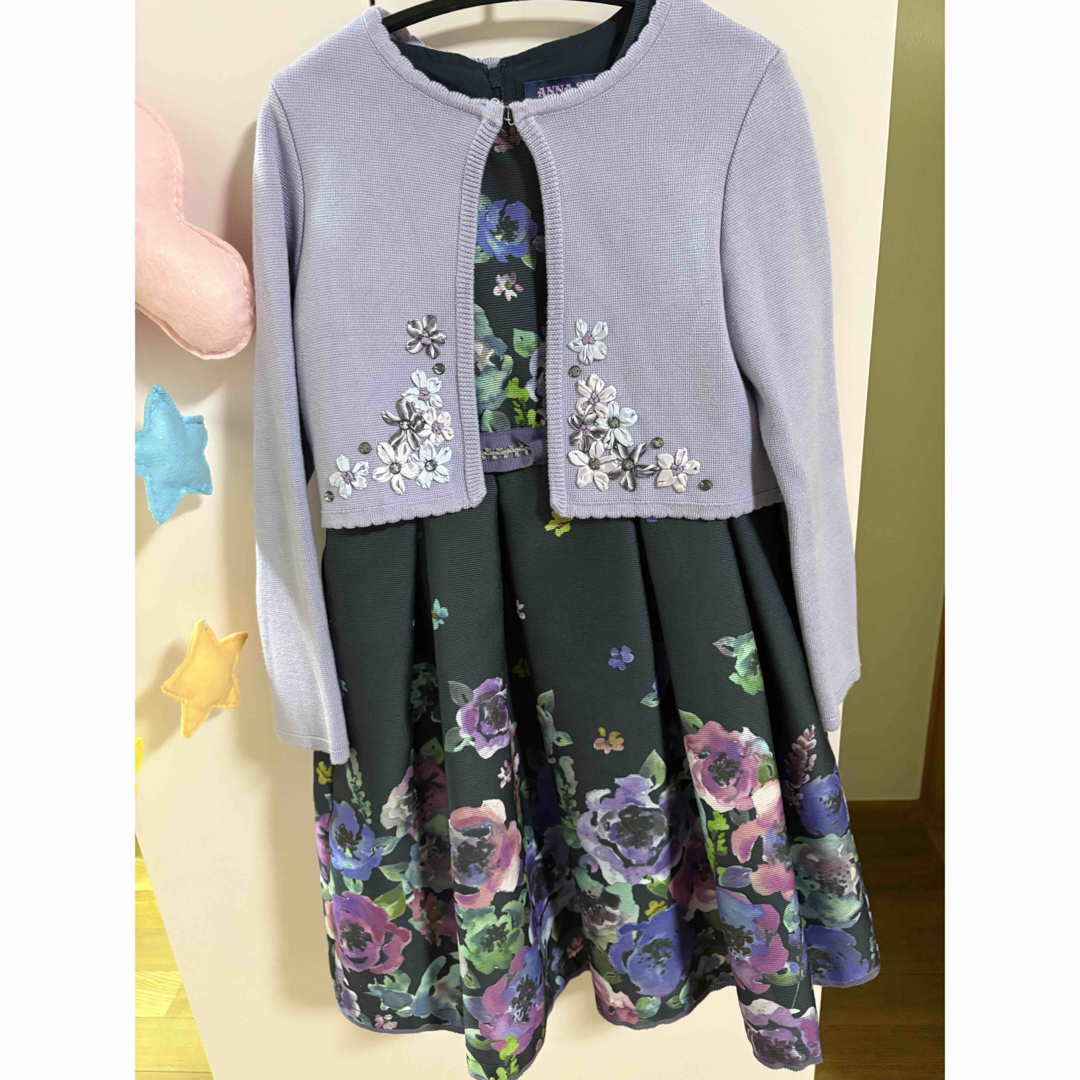 ANNA SUI mini - アナスイミニ 水彩花柄ワンピース+刺繍ニット ANNA SUI mini - アナスイミニ 水彩花柄ワンピース+刺繍ニット