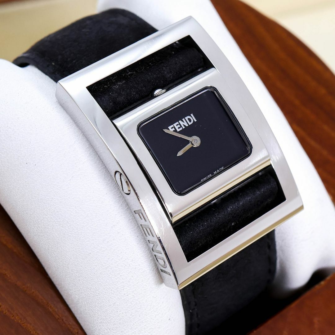 FENDI - 稼働 FENDI 腕時計 ターンフェイス 新品電池 ブレス FENDI - 稼働 FENDI 腕時計 ターンフェイス 新品電池 ブレス