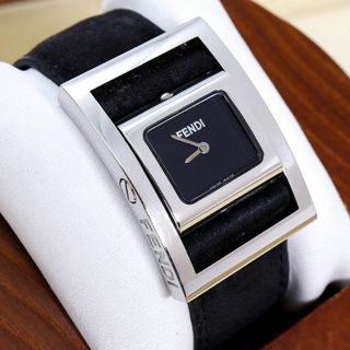 FENDI - 稼働 FENDI 腕時計 ターンフェイス 新品電池 ブレス FENDI - 稼働 FENDI 腕時計 ターンフェイス 新品電池 ブレス