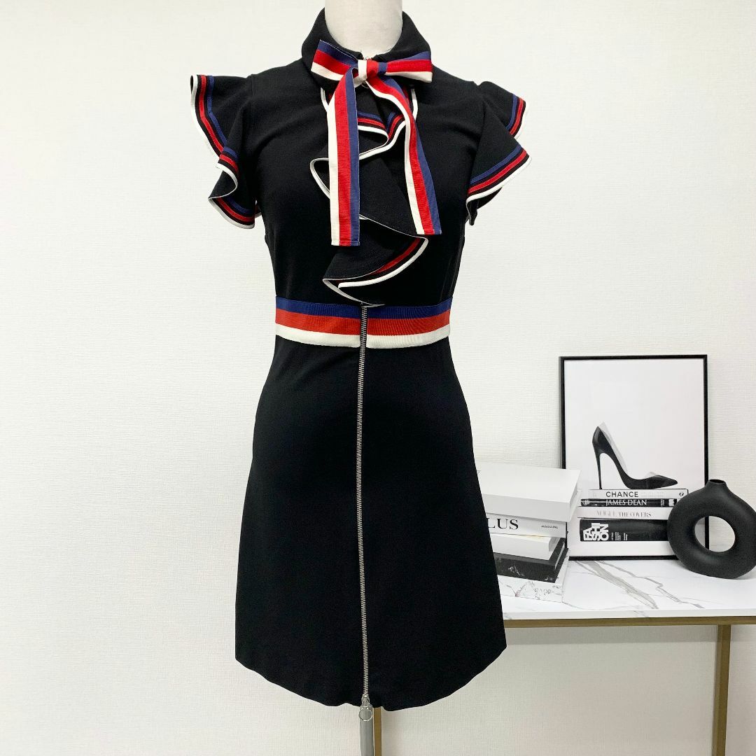 GUCCI - 9903 グッチ ワンピース フリル ノースリーブ ジップ GUCCI - 9903 グッチ ワンピース フリル ノースリーブ ジップ