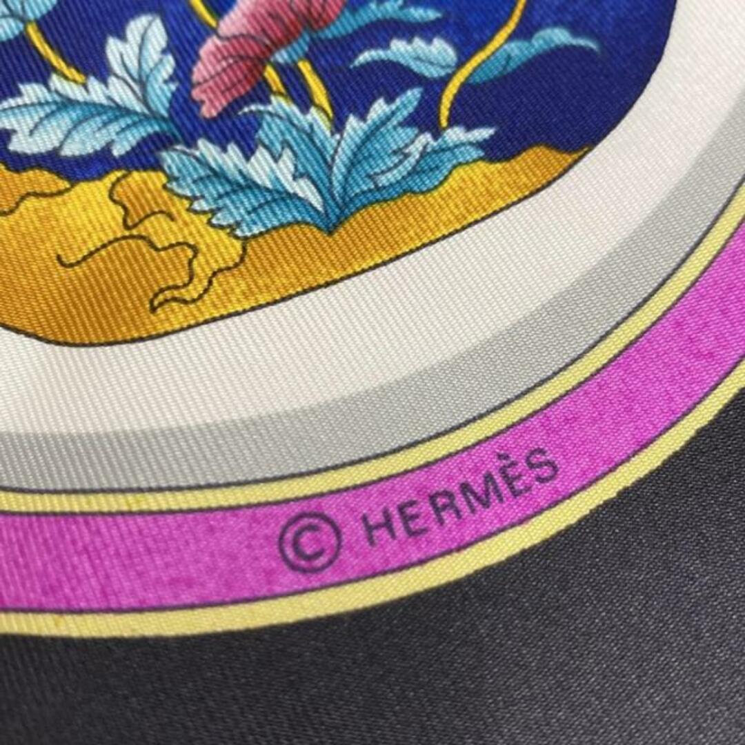 HERMES - HERMES(エルメス) スカーフ カレ90 アイボリー×黒 HERMES - HERMES(エルメス) スカーフ カレ90 アイボリー×黒