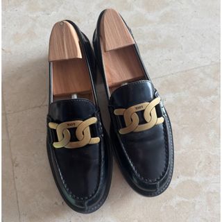 TOD'S(ローファー/革靴)のフリマアイテム一覧 TOD'S(ローファー/革靴)のフリマアイテム一覧