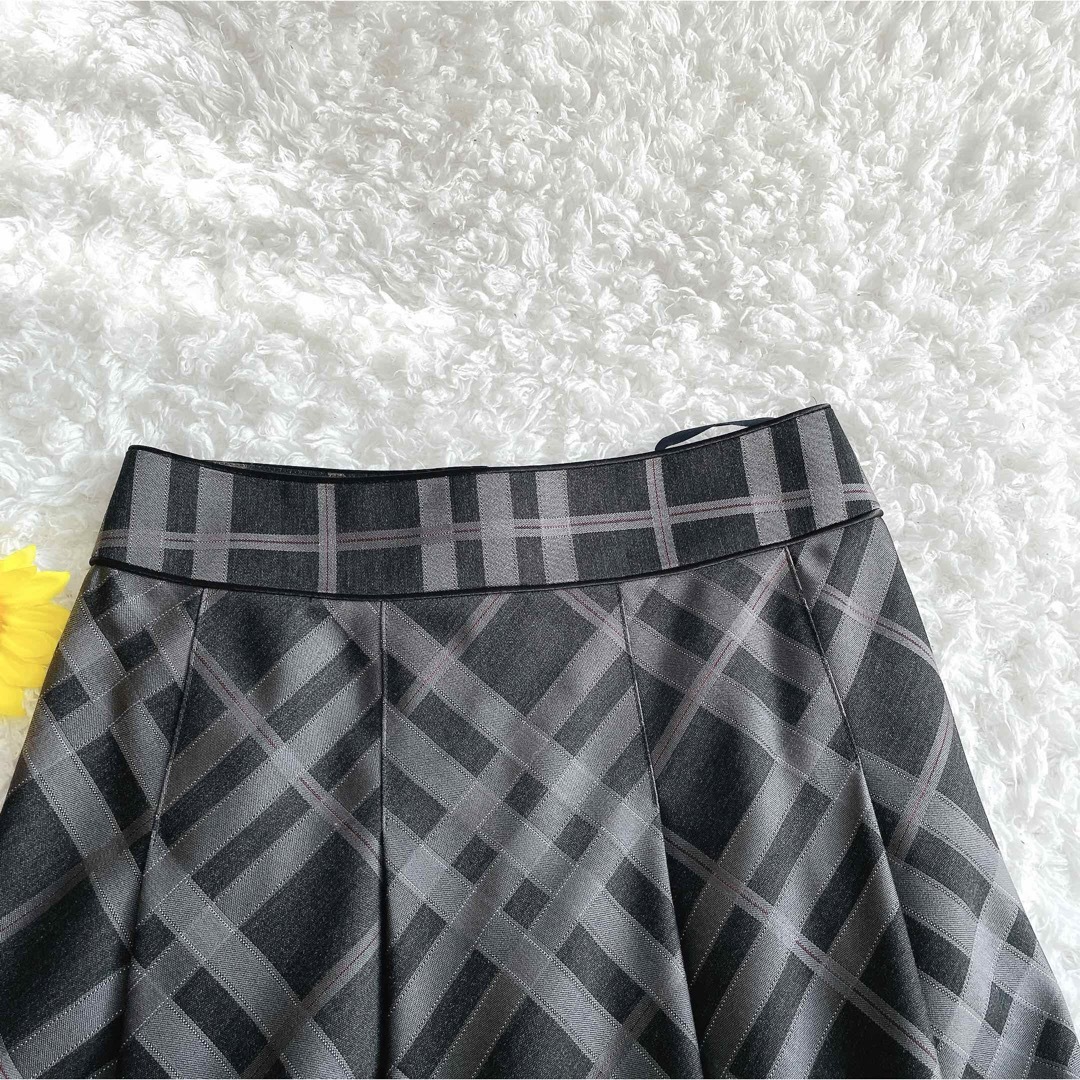 BURBERRY - 美品バーバリーロンドン ノバチェック フレア BURBERRY - 美品バーバリーロンドン ノバチェック フレア