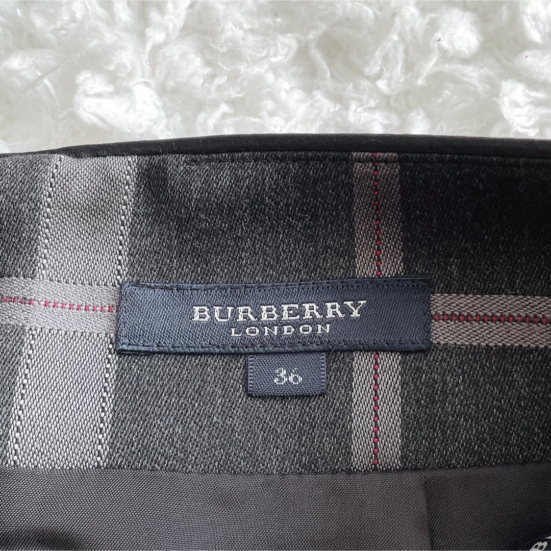 BURBERRY - 美品バーバリーロンドン ノバチェック フレア BURBERRY - 美品バーバリーロンドン ノバチェック フレア