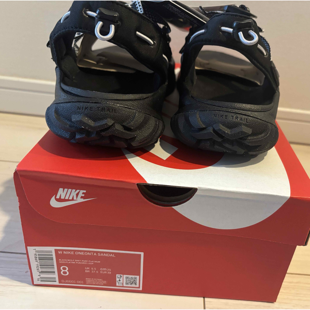 NIKE - タグ付き未使用 NIKE オニオンタ スポーツサンダルの通販 NIKE - タグ付き未使用 NIKE オニオンタ スポーツサンダルの通販