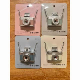 3COINS - スリーコインズ ミニトイカメラ ピンク アイボリー 3COINS - スリーコインズ ミニトイカメラ ピンク アイボリー