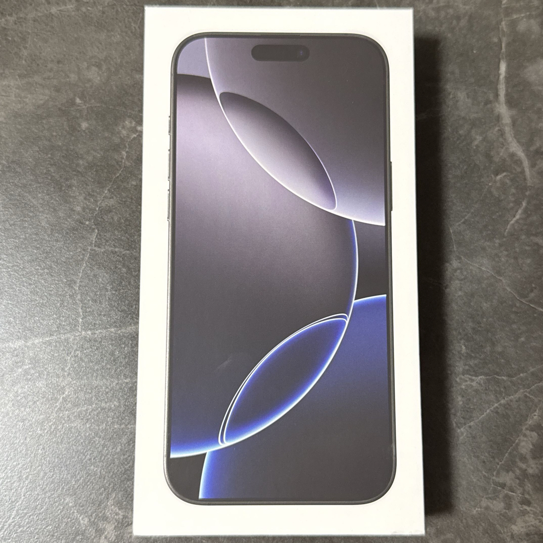 iPhone(アイフォーン)の【新品・未開封】iPhone 16 PRO MAX 256GB SIMフリー 黒 スマホ/家電/カメラのスマートフォン/携帯電話(スマートフォン本体)の商品写真