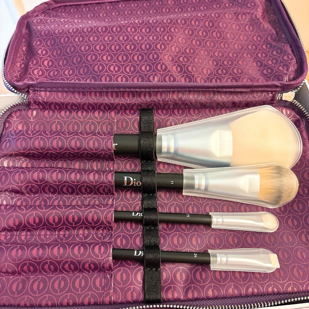 Christian Dior - 新品未使用 DIOR BACKSTAGE メイクブラシ Christian Dior - 新品未使用 DIOR BACKSTAGE メイクブラシ