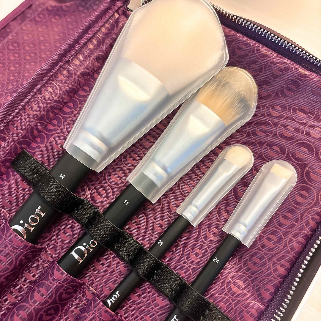 Christian Dior - 新品未使用 DIOR BACKSTAGE メイクブラシ Christian Dior - 新品未使用 DIOR BACKSTAGE メイクブラシ