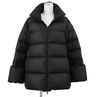 MONCLER(ダウンジャケット)のフリマアイテム一覧 MONCLER(ダウンジャケット)のフリマアイテム一覧