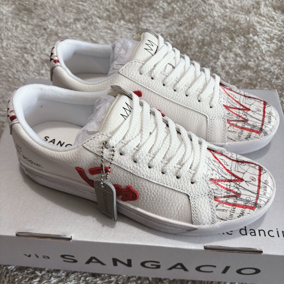 新品未使用】にゅ バスキア コラボスニーカーSANGACIO 23.5cmの 新品未使用】にゅ バスキア コラボスニーカーSANGACIO 23.5cmの