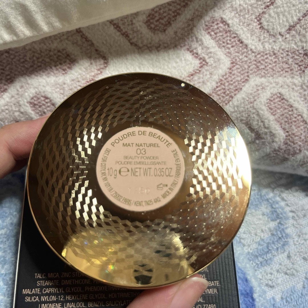 GUCCI(グッチ)のグッチ　ファンデーション　プレスドパウダー コスメ/美容のベースメイク/化粧品(ファンデーション)の商品写真
