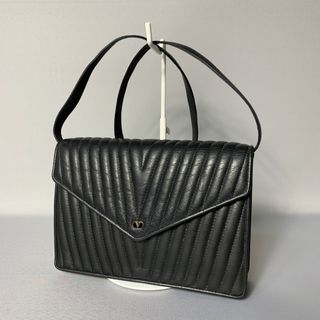 valentino garavani(ショルダーバッグ)のフリマアイテム一覧 valentino garavani(ショルダーバッグ)のフリマアイテム一覧