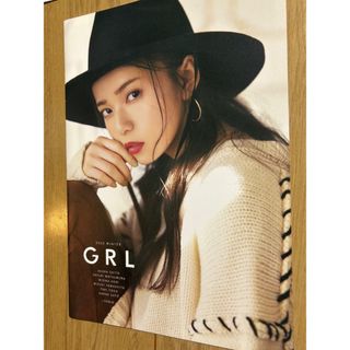 小芝風花 写真集 「F」 サイン入 新品の通販 by 小芝風花 写真集 「F」 サイン入 新品の通販 by