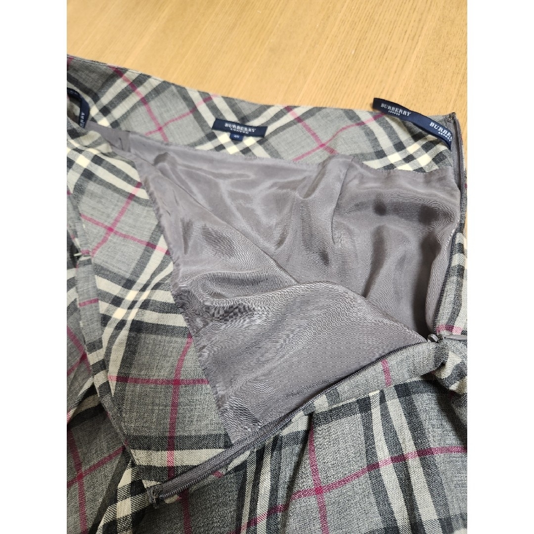 BURBERRY - バーバリープリーツフレアスカートグレー系 BURBERRY - バーバリープリーツフレアスカートグレー系