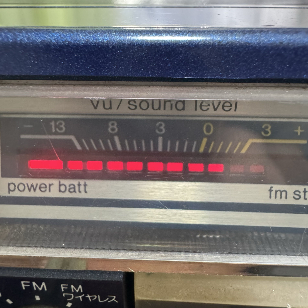 SANYO - SANYO サンヨー MR-V8 ラジカセ ラジオ カセット 昭和 SANYO - SANYO サンヨー MR-V8 ラジカセ ラジオ カセット 昭和