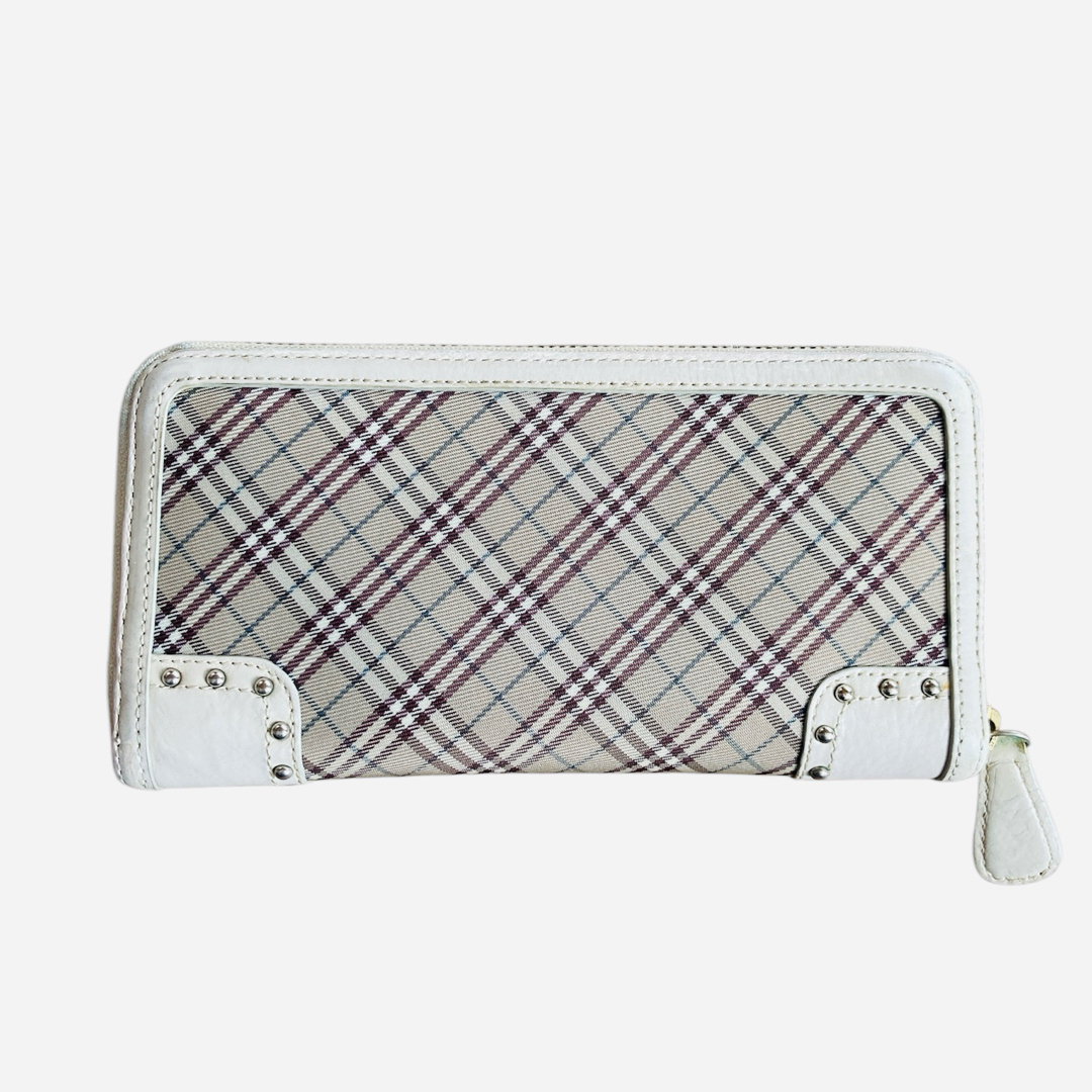 BURBERRY BLUE LABEL - BURBERRY 長財布 ノバチェック ラウンド BURBERRY BLUE LABEL - BURBERRY 長財布 ノバチェック ラウンド