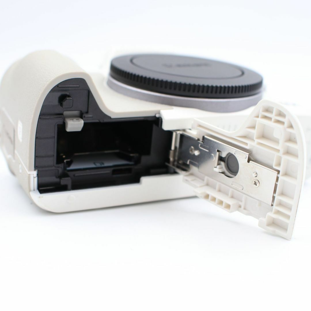 Canon - □シャッター数2000枚以下!極上品□ CANON EOS Kiss M2 Canon - □シャッター数2000枚以下!極上品□ CANON EOS Kiss M2