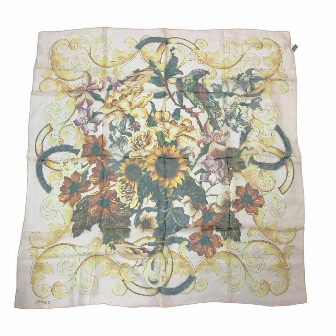 CHANEL - ☆未使用品☆CHANEL 大判スカーフ 花柄 シルク CHANEL - ☆未使用品☆CHANEL 大判スカーフ 花柄 シルク