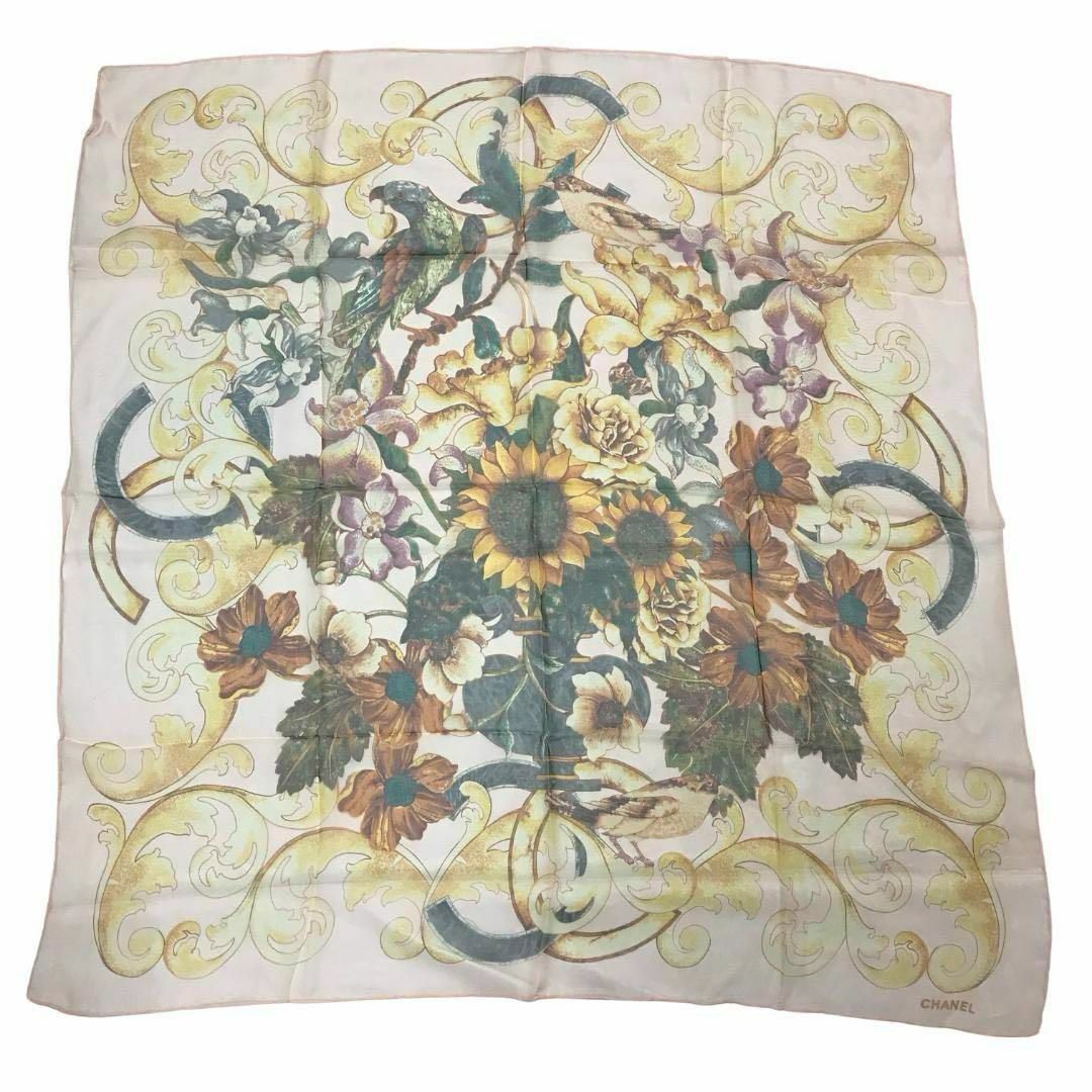 CHANEL - ☆未使用品☆CHANEL 大判スカーフ 花柄 シルク CHANEL - ☆未使用品☆CHANEL 大判スカーフ 花柄 シルク