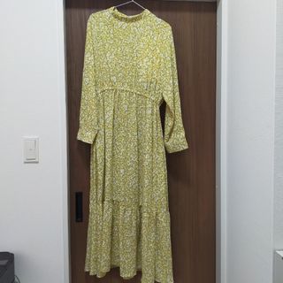 GU - 新品未使用タグ付きスタンドカラーワンピース 春ワンピ GU - 新品未使用タグ付きスタンドカラーワンピース 春ワンピ