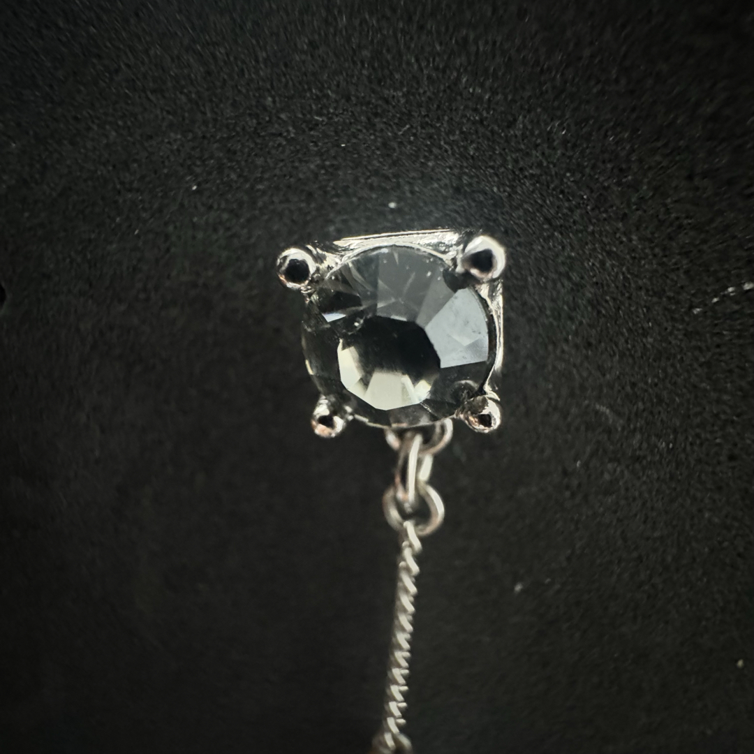 CHANEL - CHANEL シャネル チェーンピアス ラインストーン CHANEL - CHANEL シャネル チェーンピアス ラインストーン