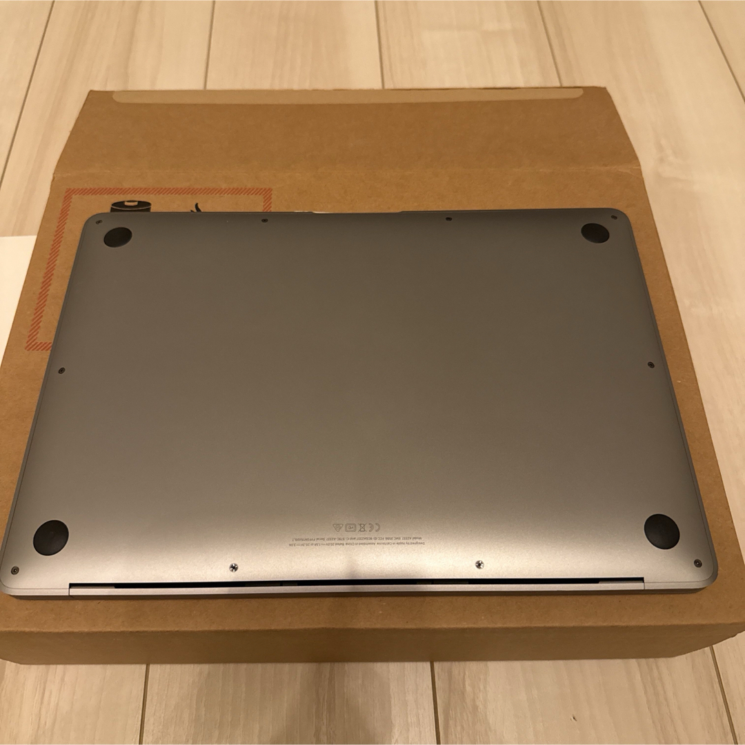 Apple - 【美品】MacBook Air +10万円弱分ソフトFinalCutPro Apple - 【美品】MacBook Air +10万円弱分ソフトFinalCutPro