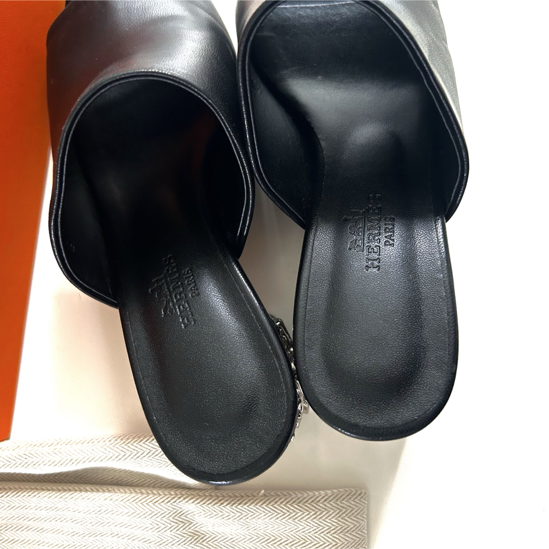 HERMES - 未使用品エルメスHERMES シェーヌダンクル サンダル HERMES - 未使用品エルメスHERMES シェーヌダンクル サンダル