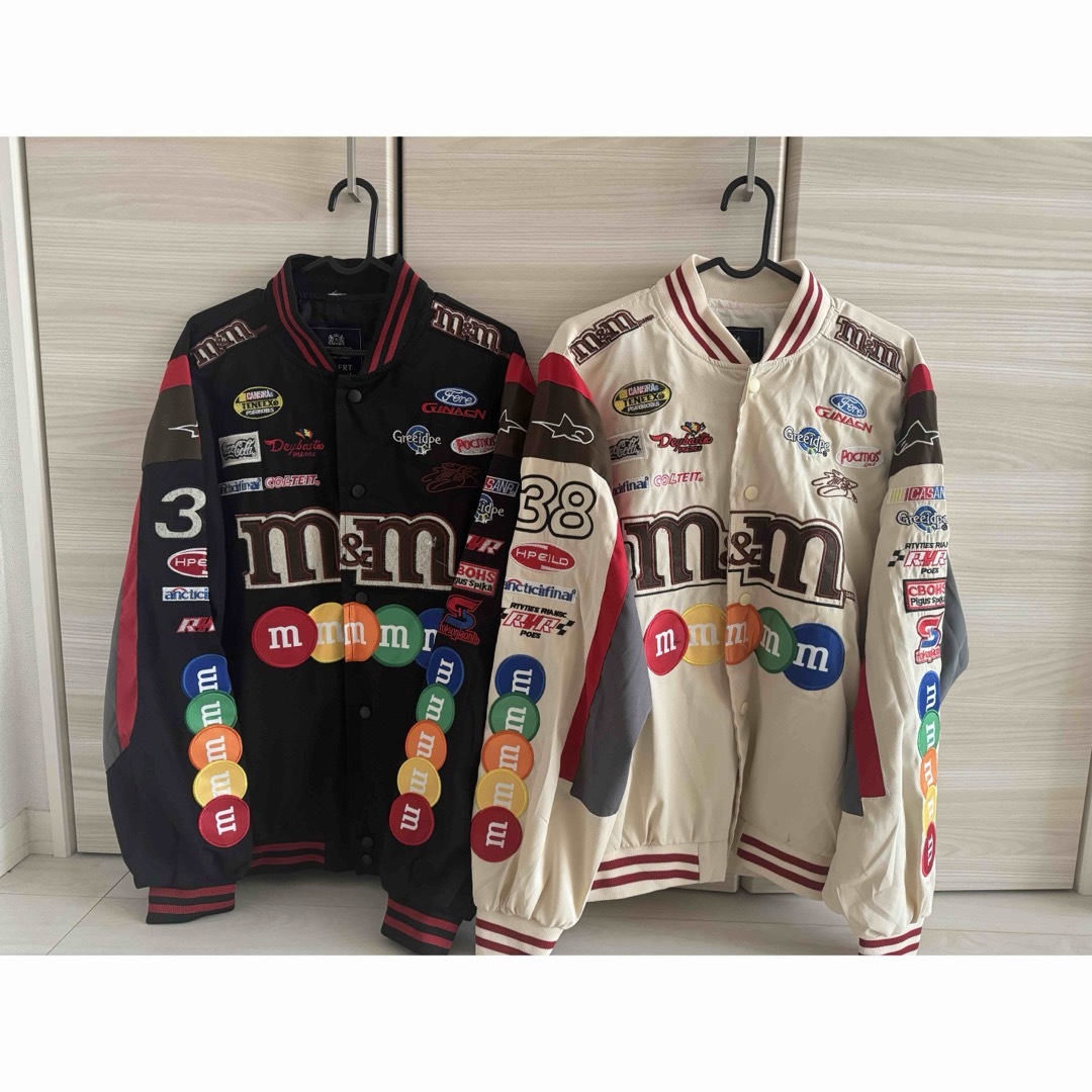 新品 レーシングジャンパー ロベルトカバーニ ・m&m's の通販 by 新品 レーシングジャンパー ロベルトカバーニ ・m&m's の通販 by