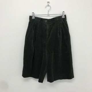 コルディア(CORDIER)の【CORDIER】コルディア　緑　ショートパンツ　コーデュロイ(ショートパンツ)