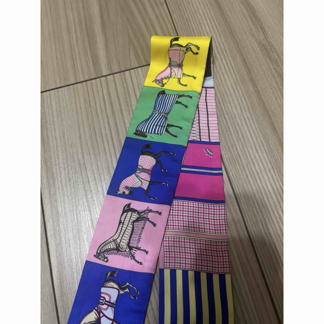 HERMES - エルメス HERMES スカーフ ツイリー 馬柄 マルチカラー HERMES - エルメス HERMES スカーフ ツイリー 馬柄 マルチカラー